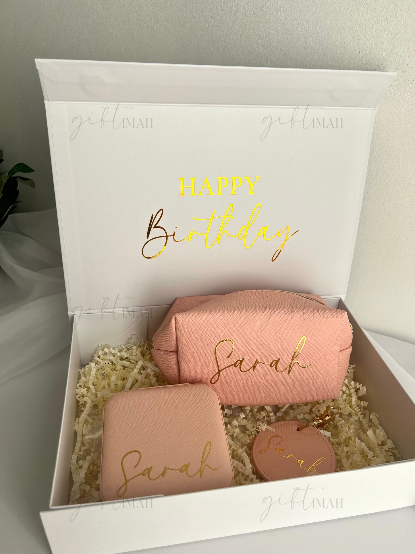 Personalised Filled Giftbox Accessory Set| Personalised with name| 3 Colours: Pink, White, Black